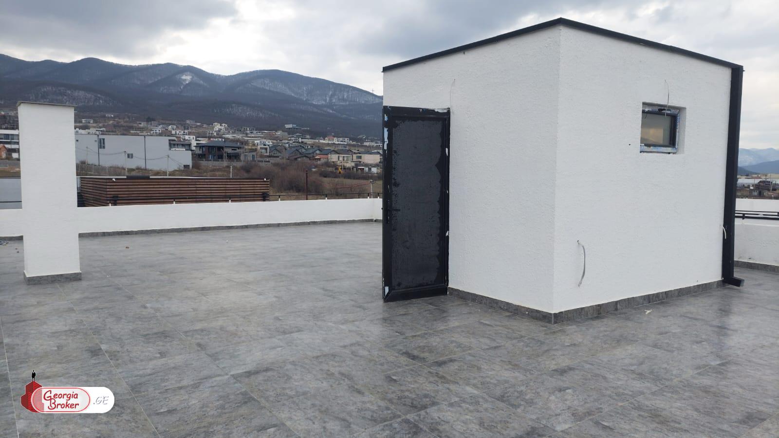 new build 6-room house for sale